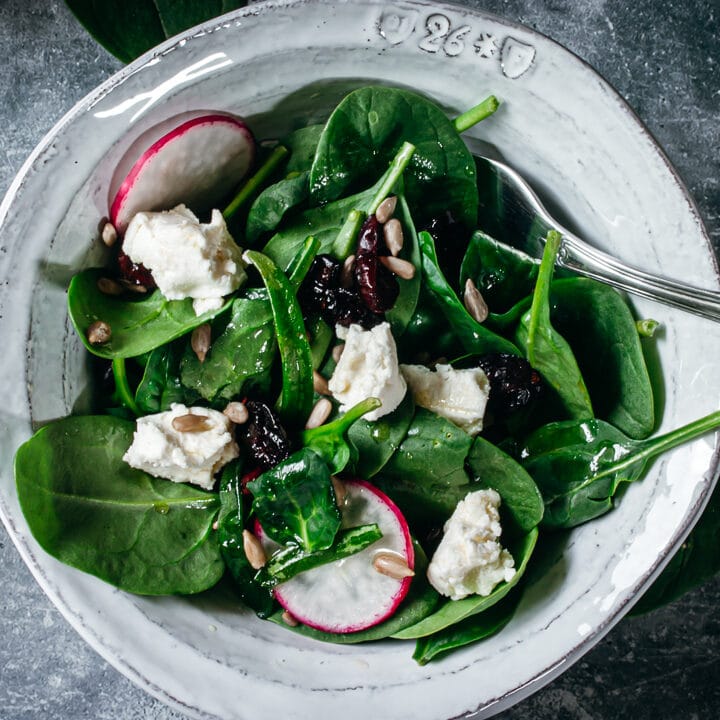 Simple Spinach Salad with Honey Lemon Dressing from market to table